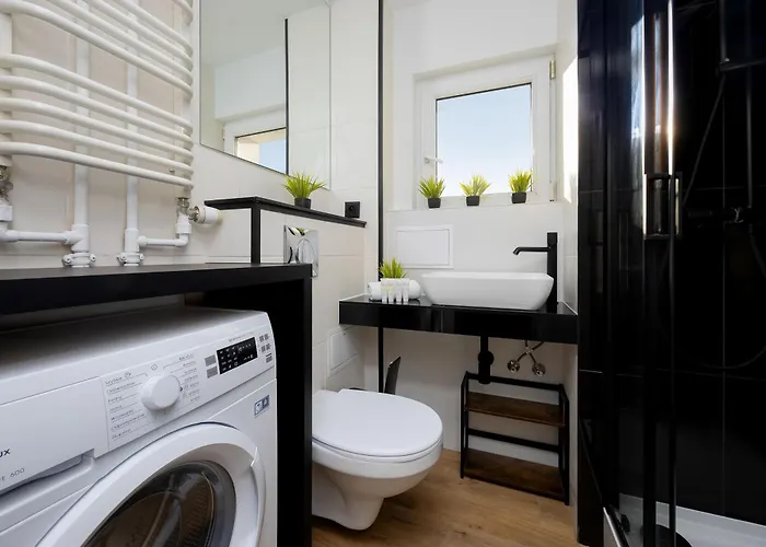 Comfortable For 2 People With An Ideal Location By Renters Appartamento